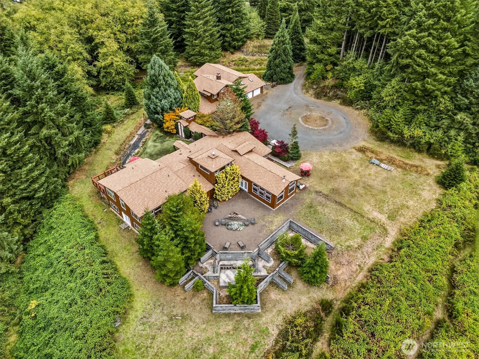 156 Peppermill Road Property Photo 1