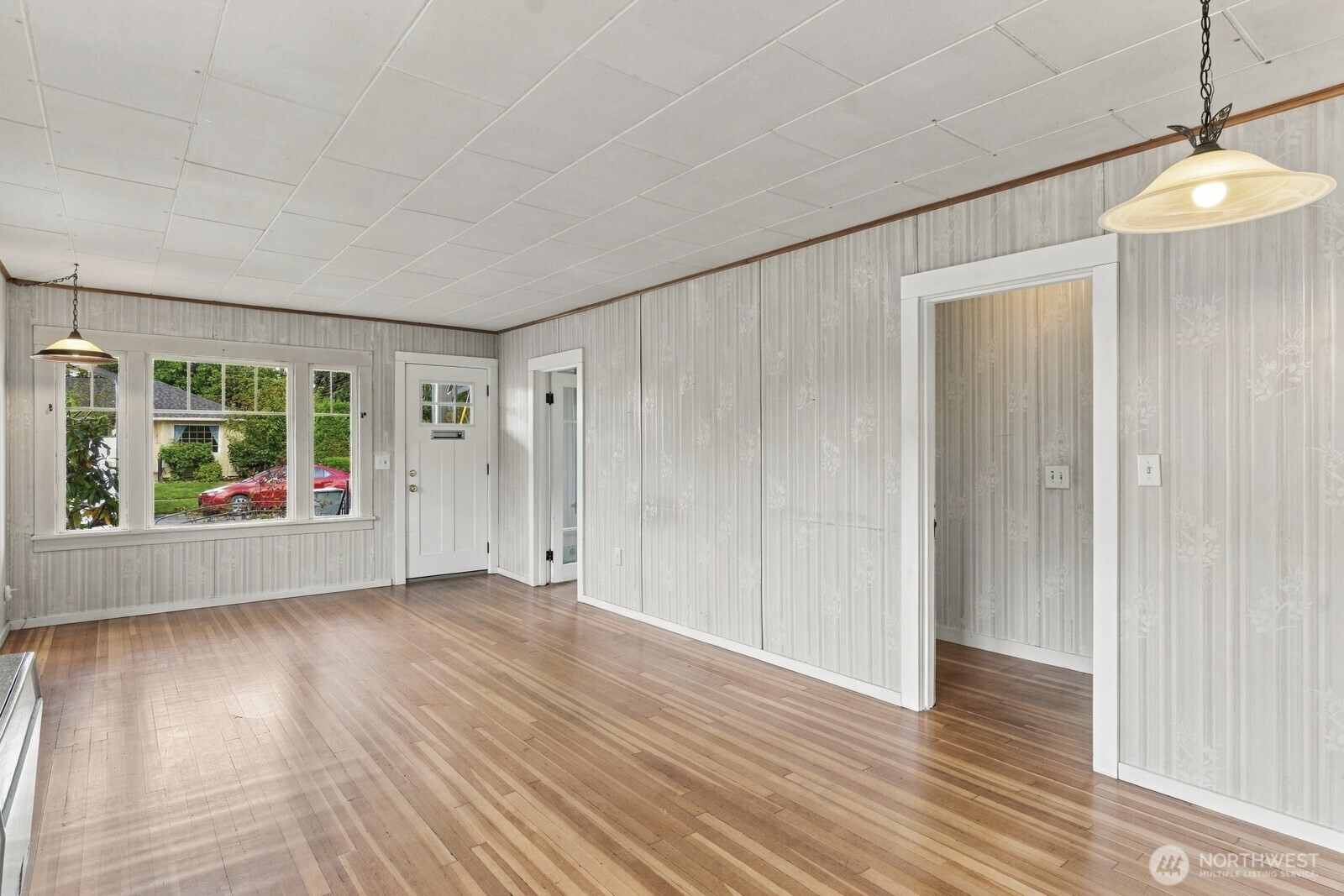 516 S Washington Avenue Property Photo 4