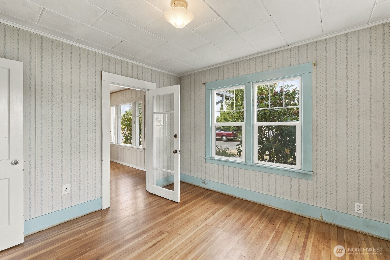 516 S Washington Avenue Property Photo 7