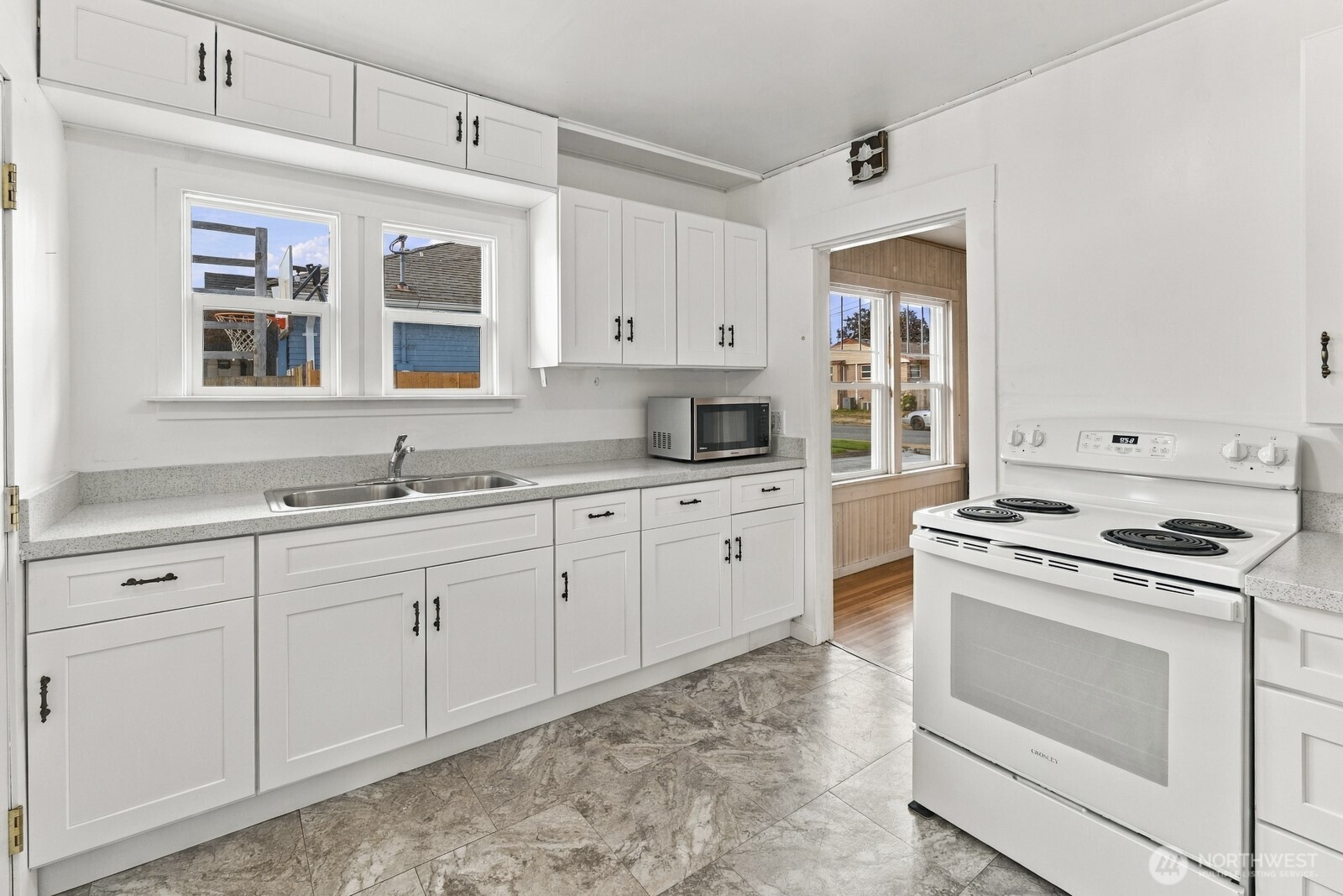 516 S Washington Avenue Property Photo 18