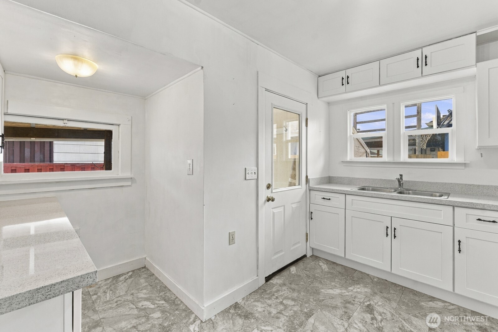 516 S Washington Avenue Property Photo 23