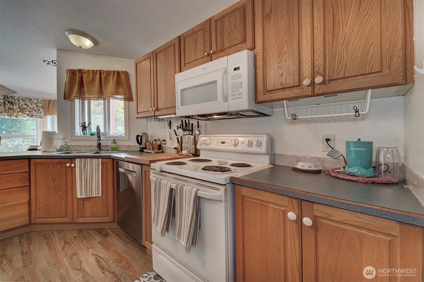 462 Nw Equestrian Drive Property Photo 15