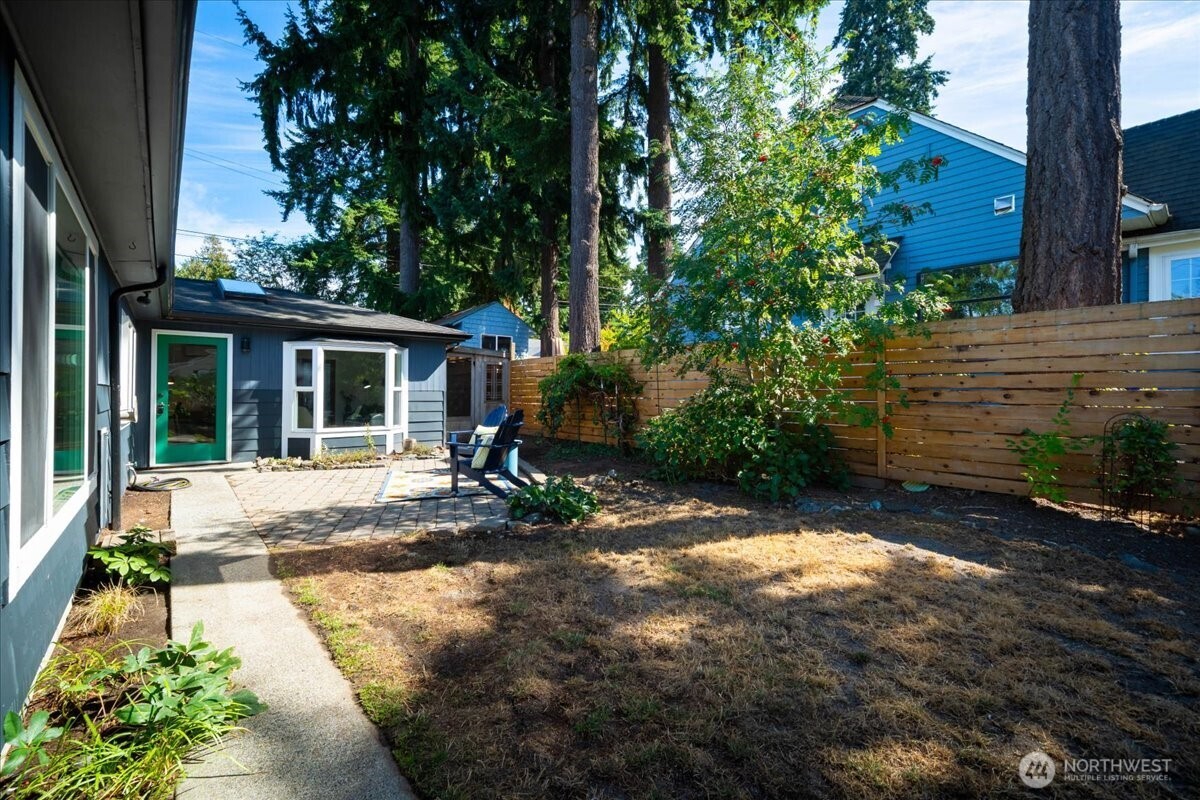 14346 Interlake Avenue Property Photo 24