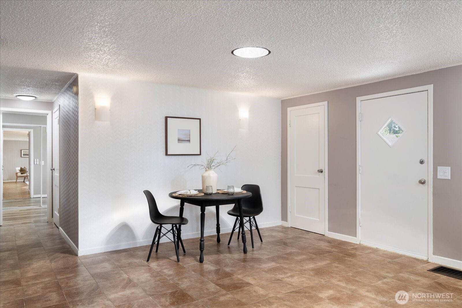 2416 Pullen Street Property Photo 6