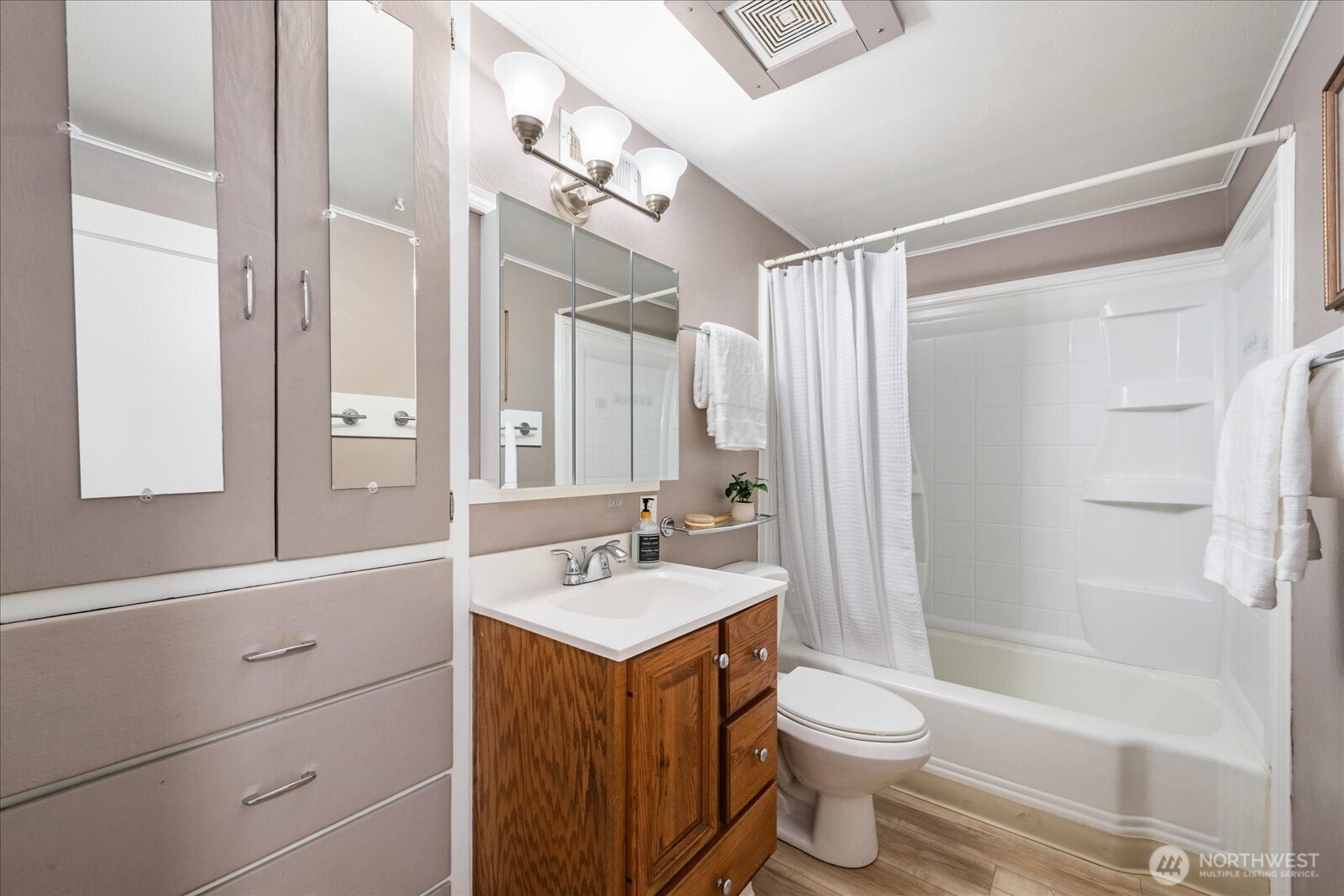 2416 Pullen Street Property Photo 14