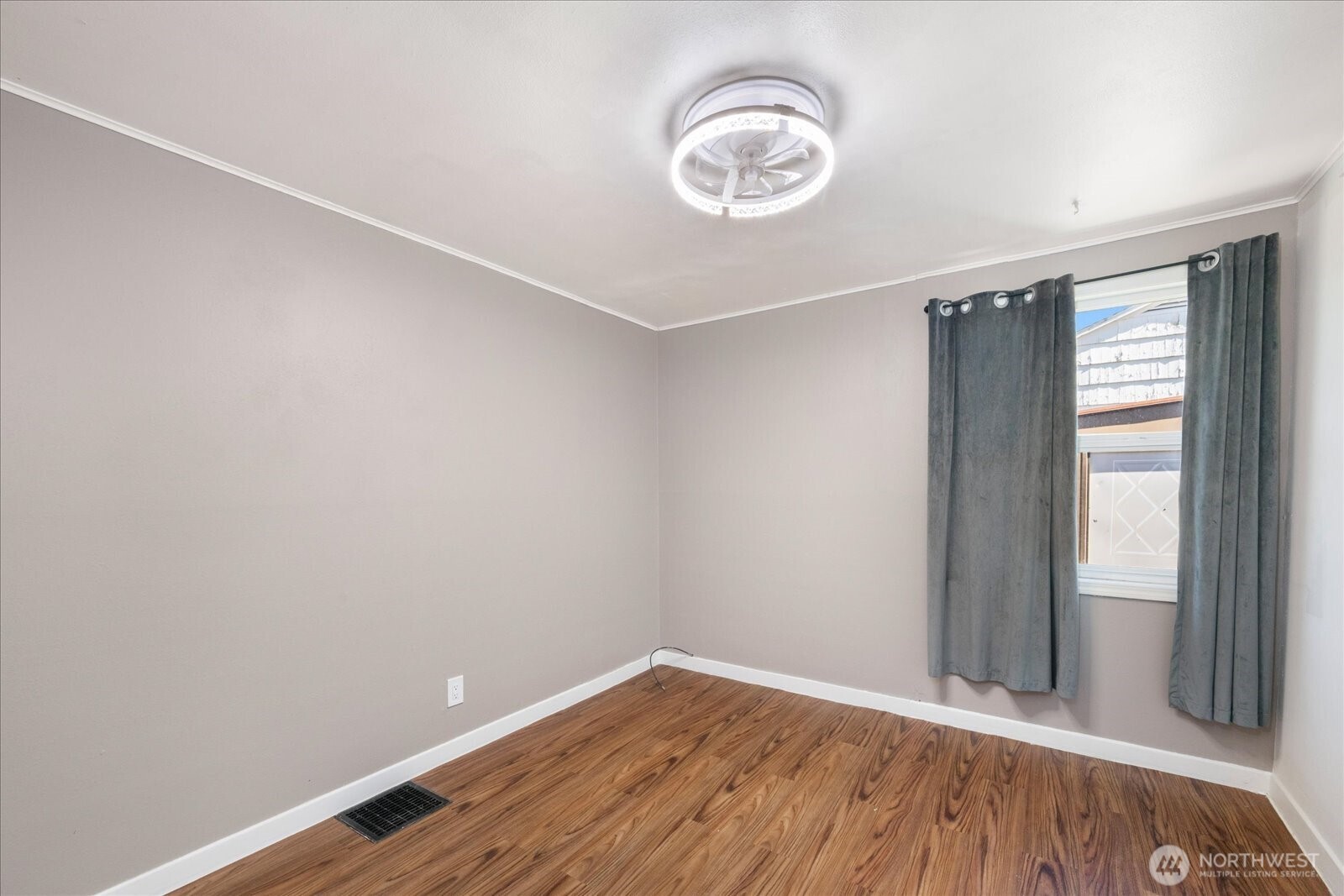 2416 Pullen Street Property Photo 18