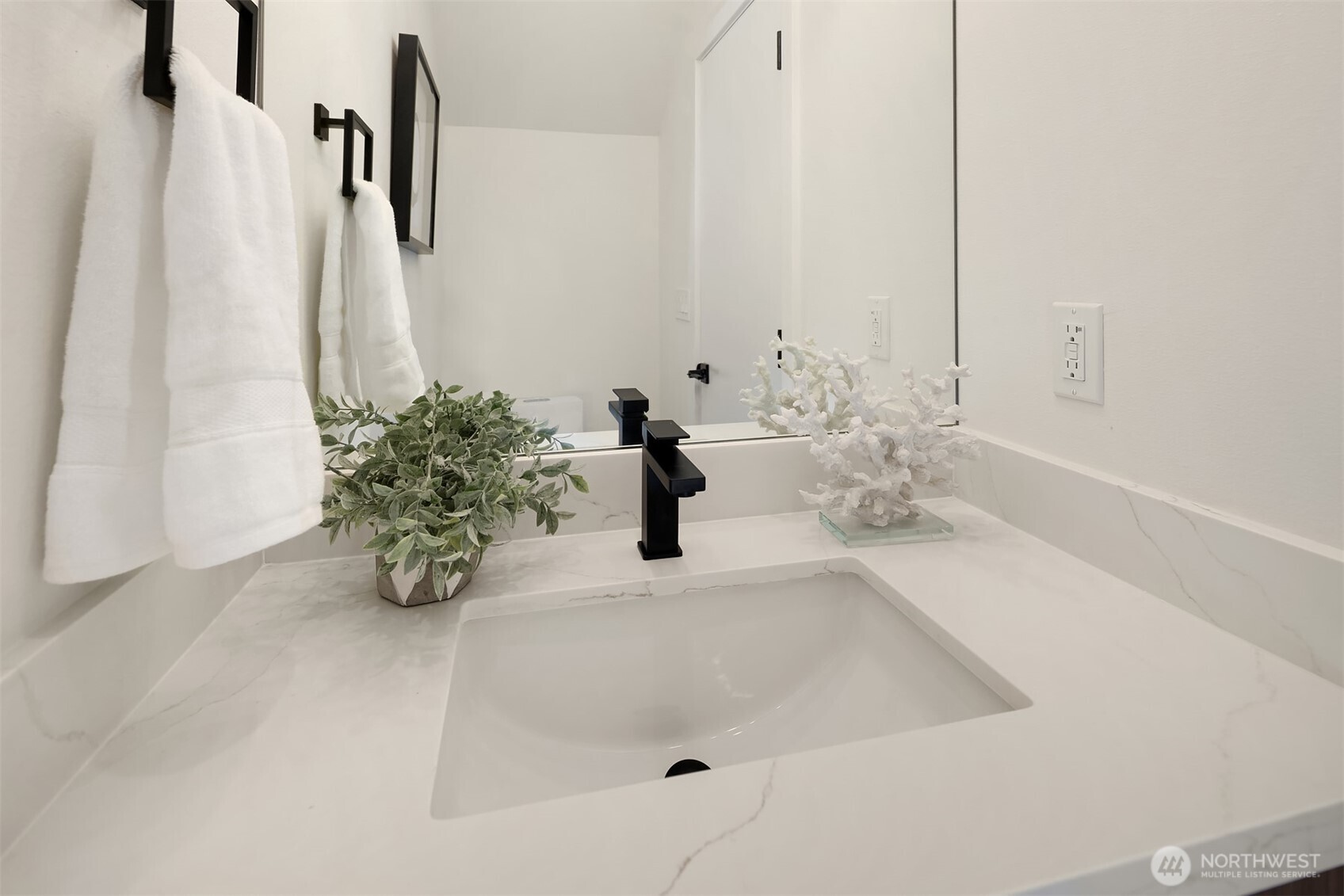 5253 California Avenue B Property Photo 15