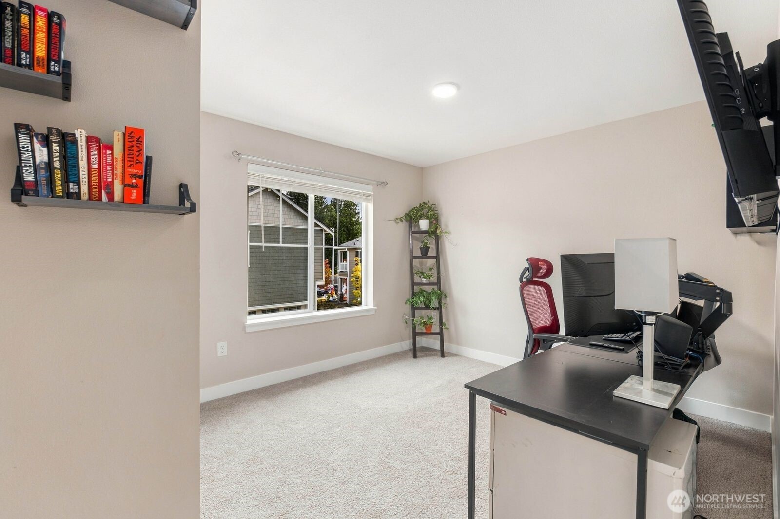 8624 35th Place Property Photo 10
