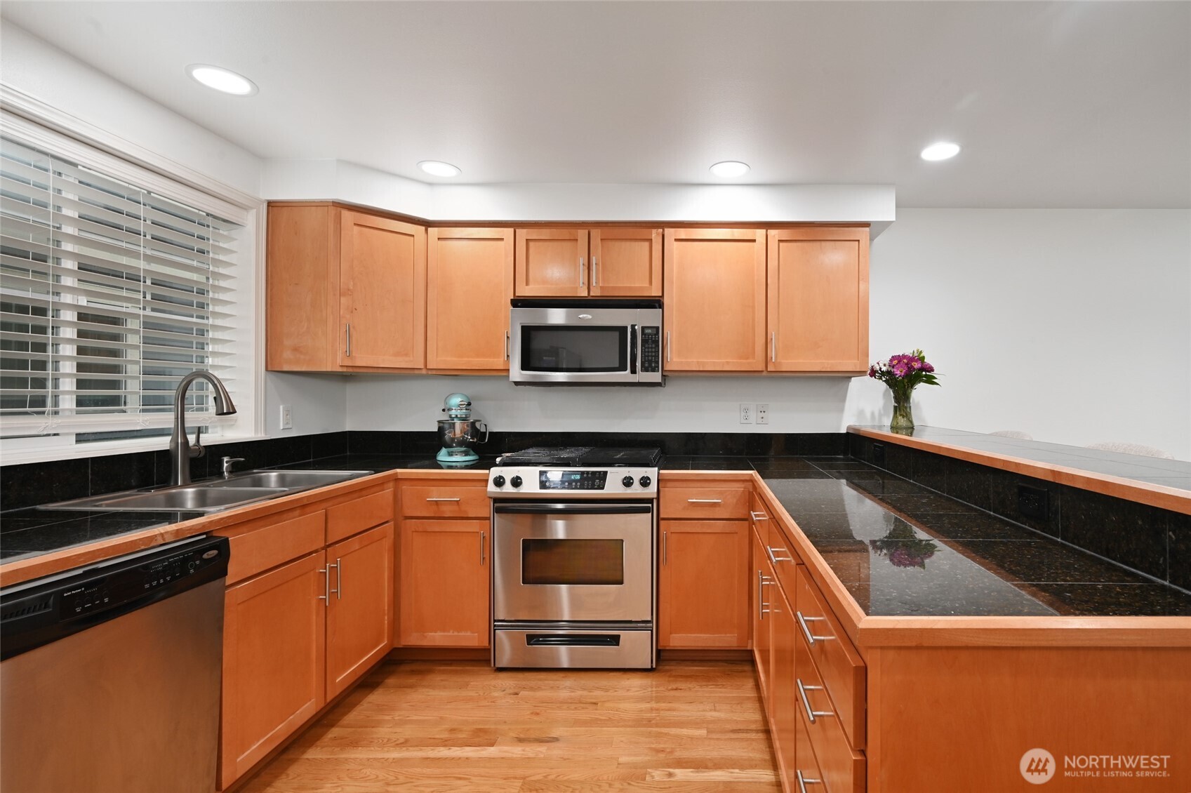8509 Midvale Avenue C Property Photo 6