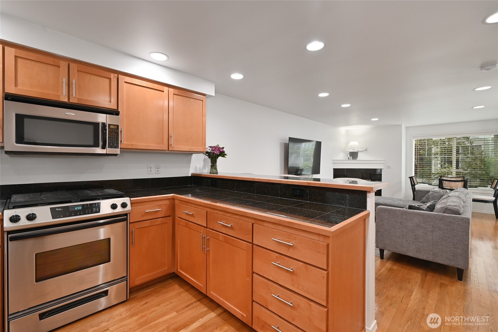 8509 Midvale Avenue C Property Photo 7