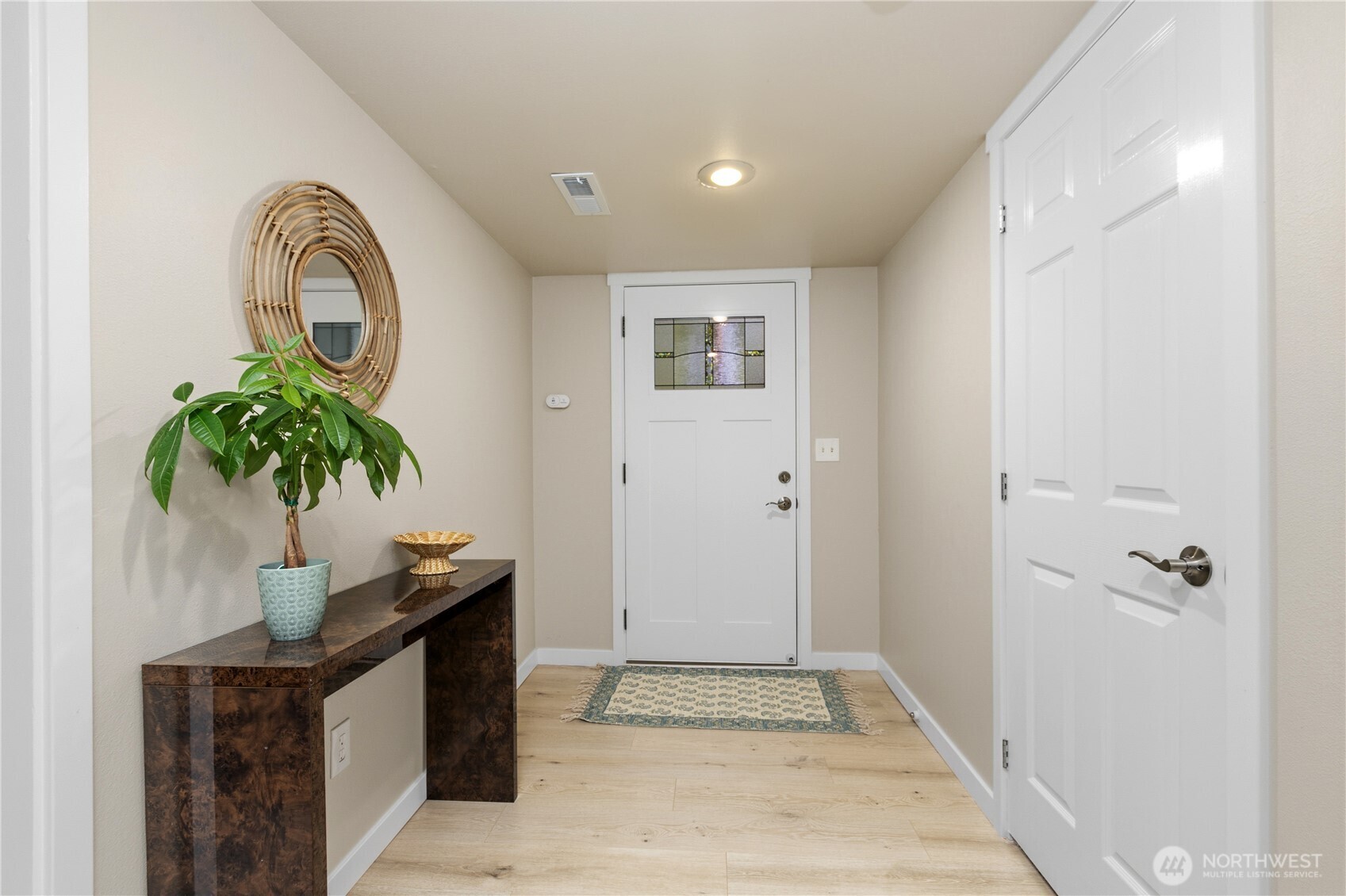 372 Sudden Valley Drive Property Photo 3