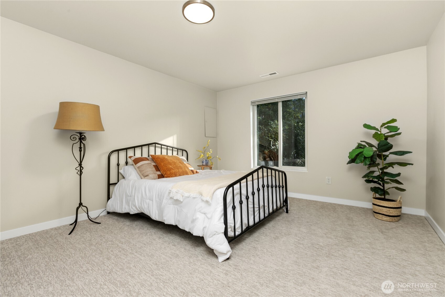 372 Sudden Valley Drive Property Photo 4
