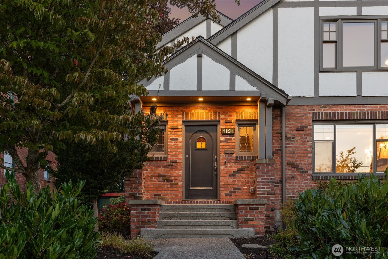 4124 Burke Avenue Property Photo 1
