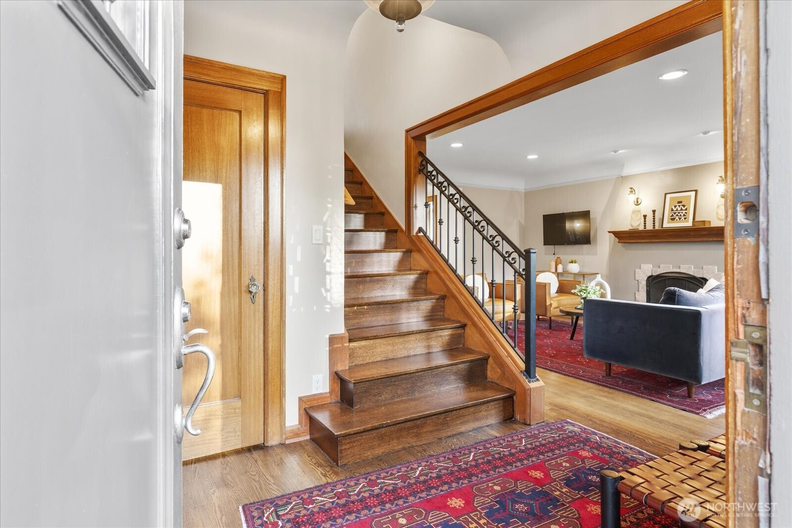 4124 Burke Avenue Property Photo 3