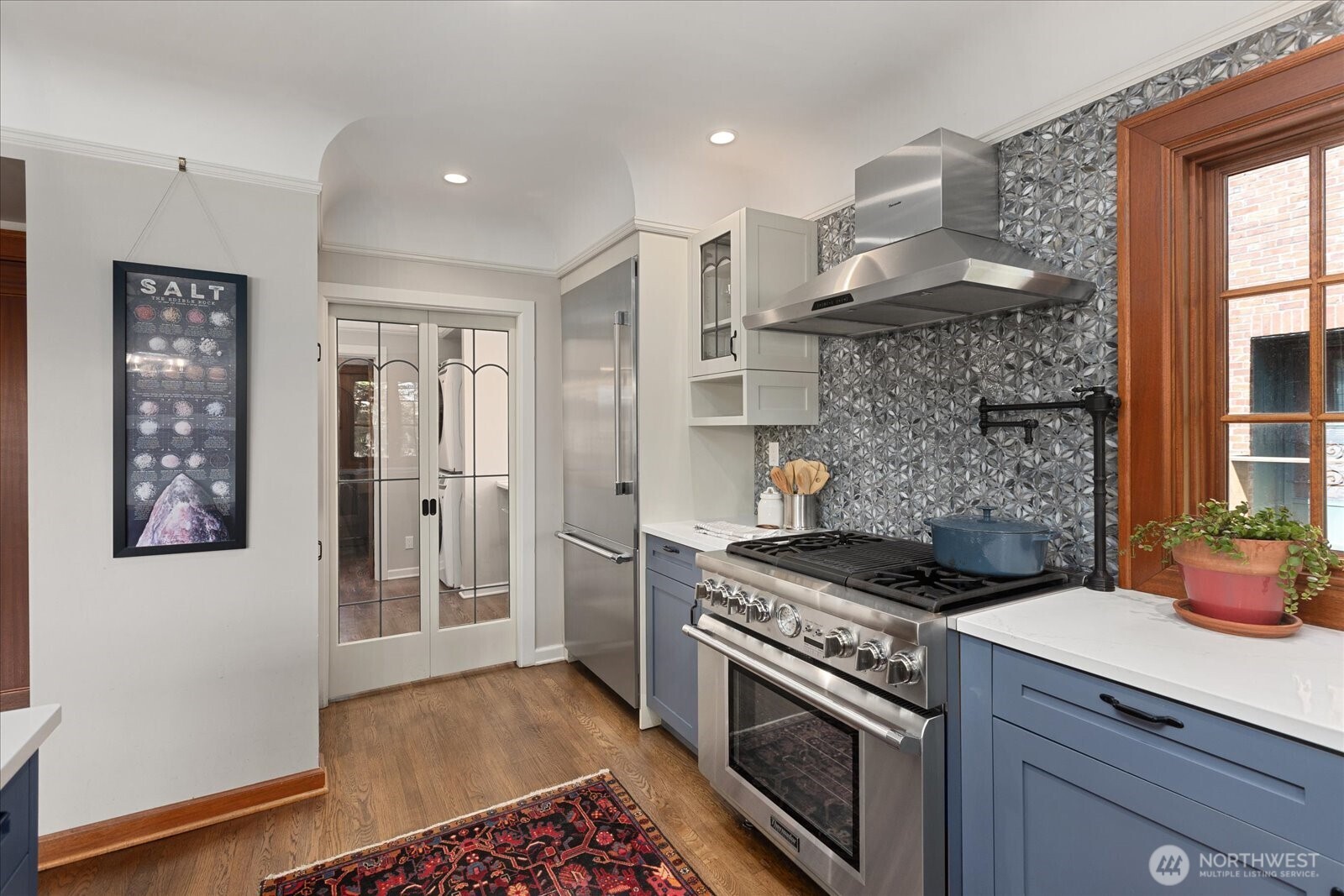 4124 Burke Avenue Property Photo 14