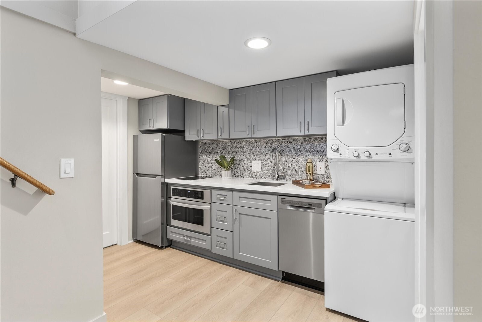 4124 Burke Avenue Property Photo 27