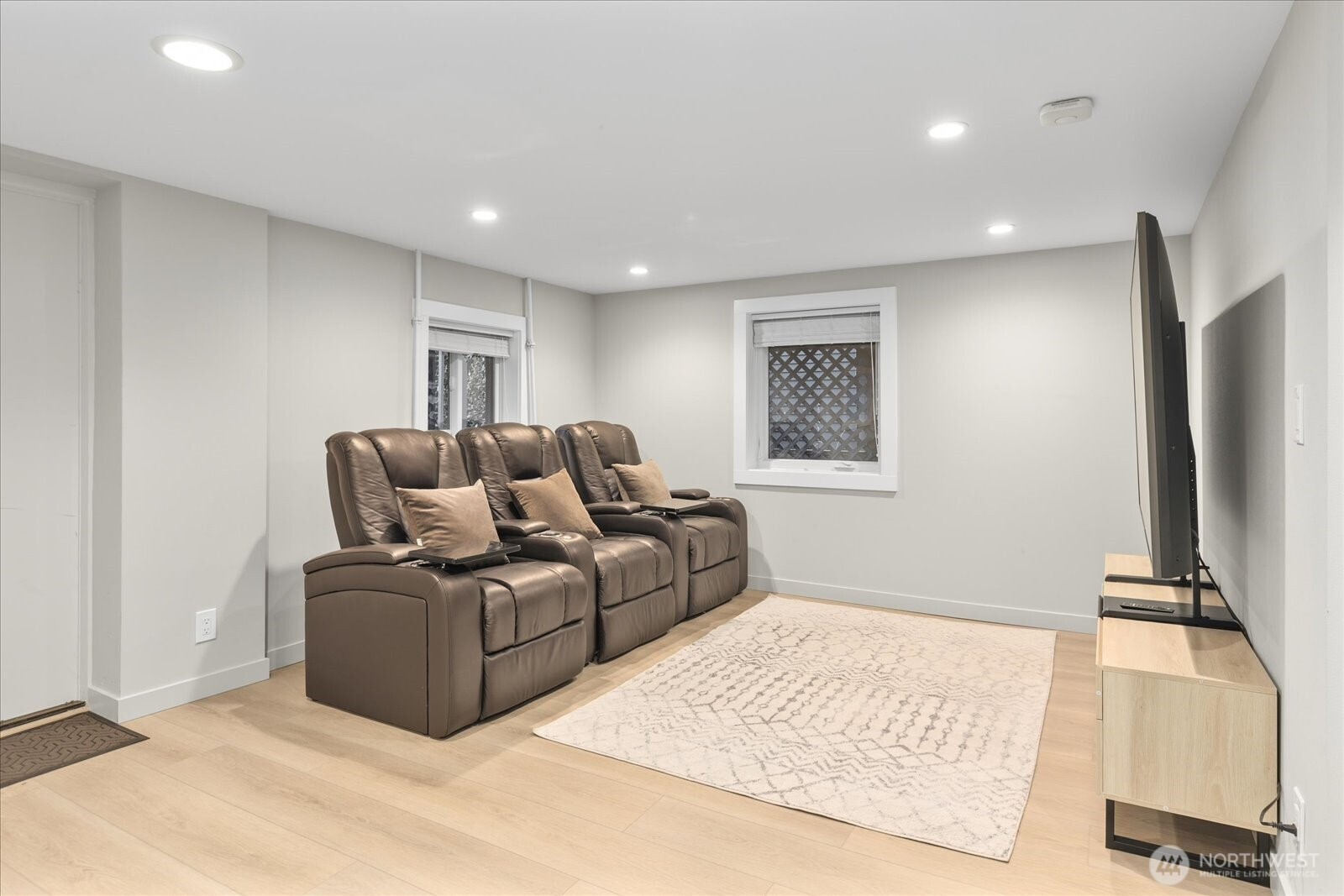 4124 Burke Avenue Property Photo 31