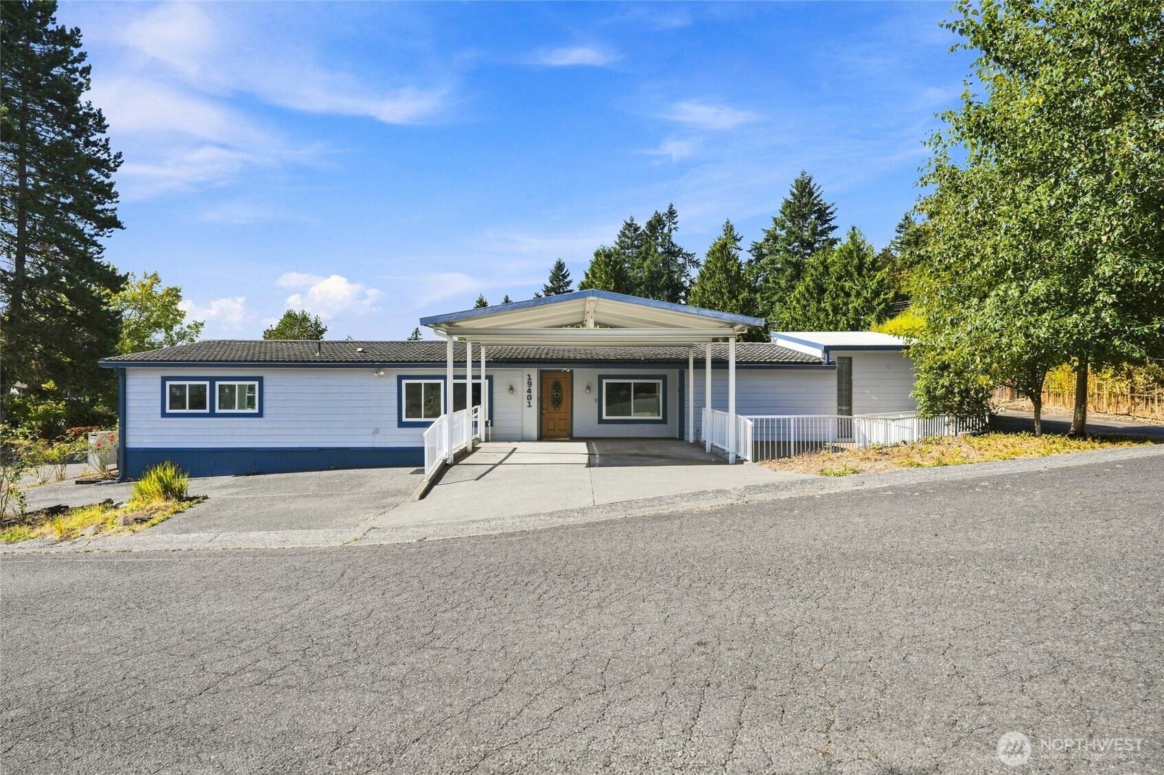 19401 127th Avenue Property Photo 1