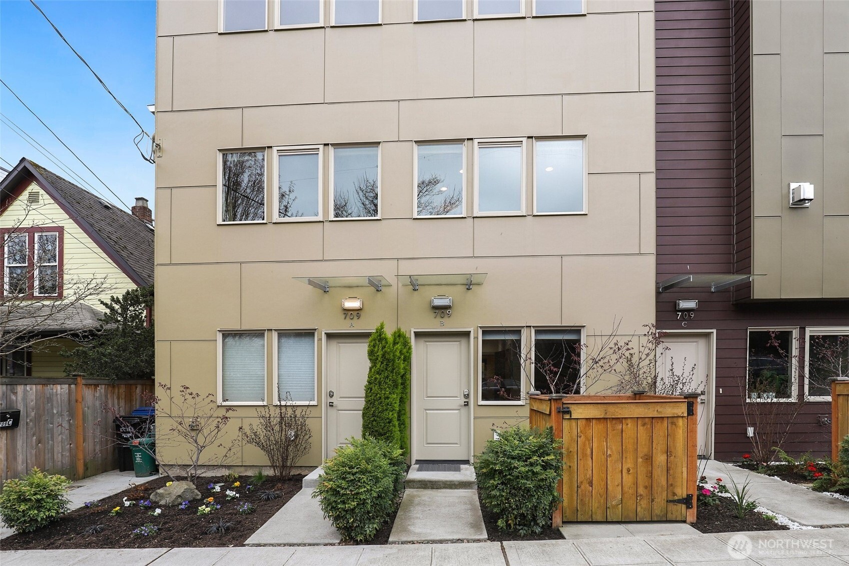 709 15th Avenue B Property Photo 1