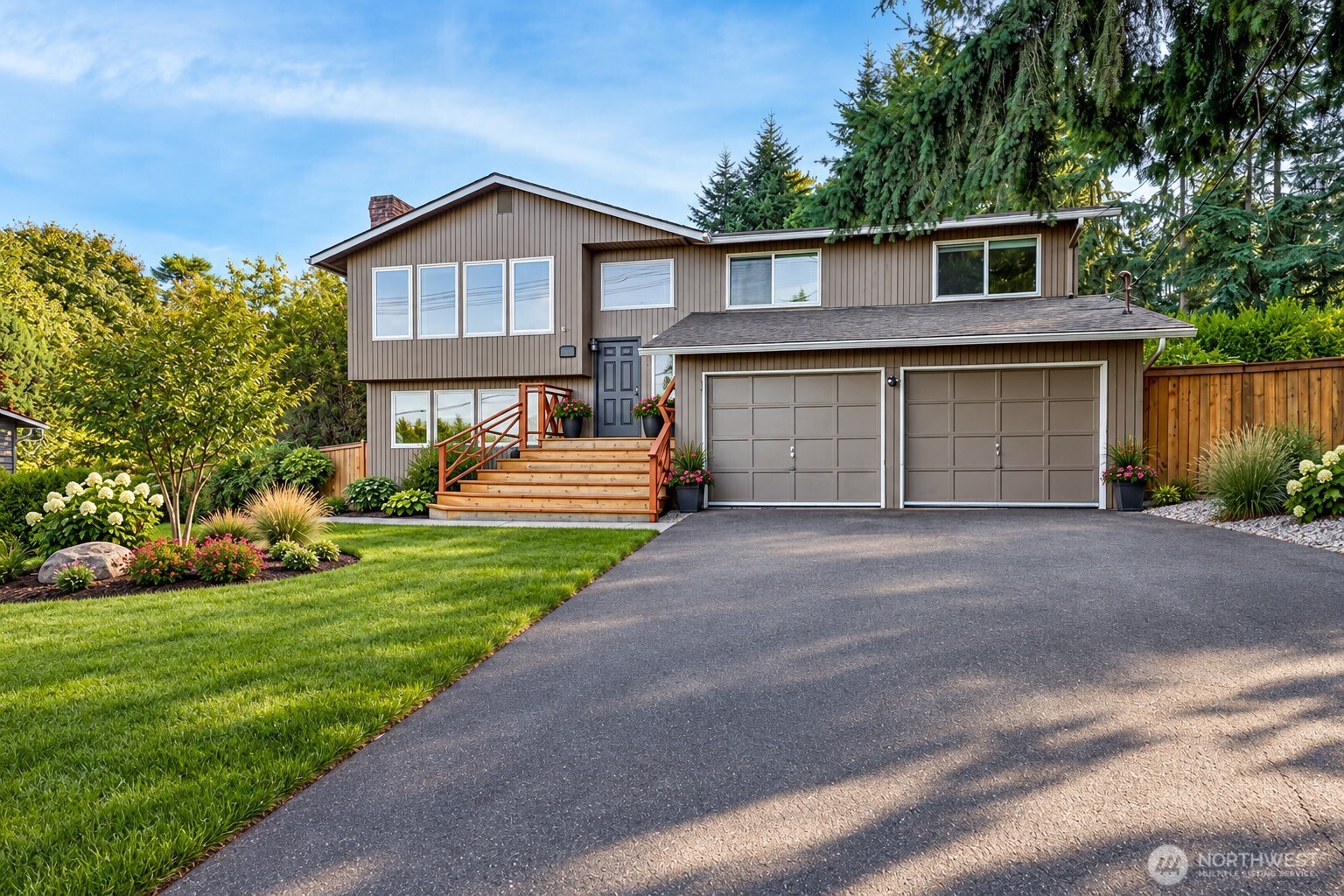 10004 180th Street Property Photo 1