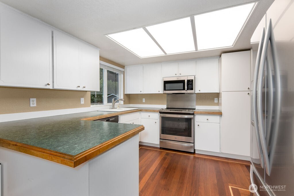 10004 180th Street Property Photo 10
