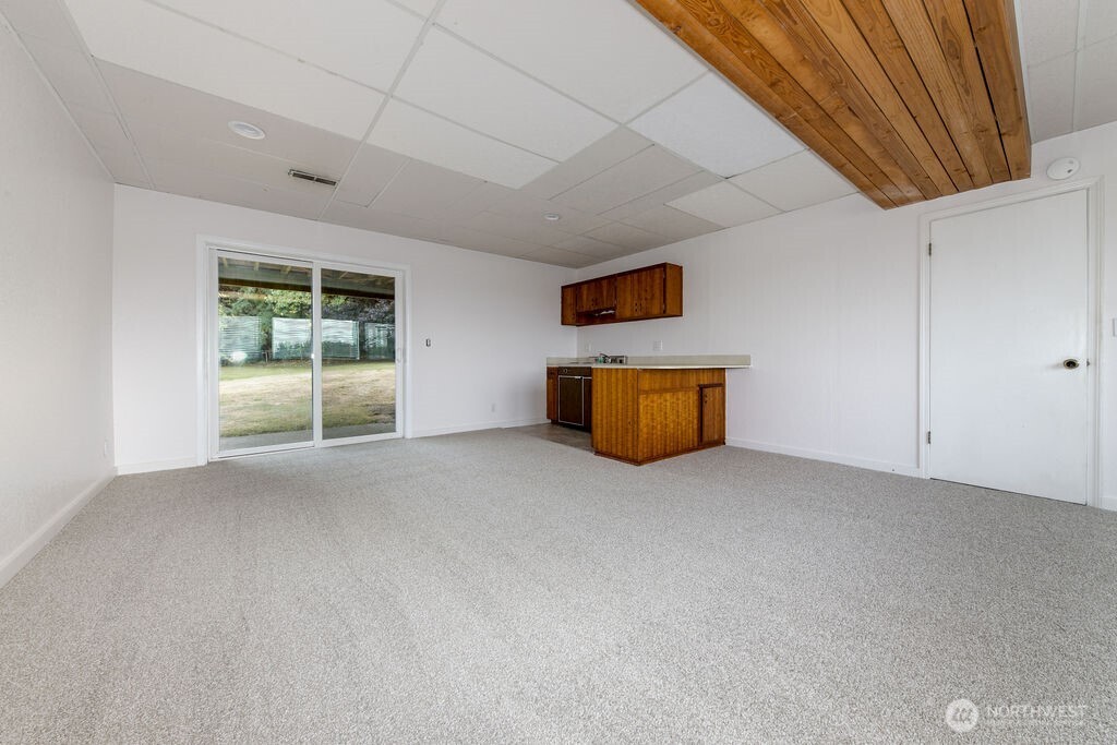 10004 180th Street Property Photo 23