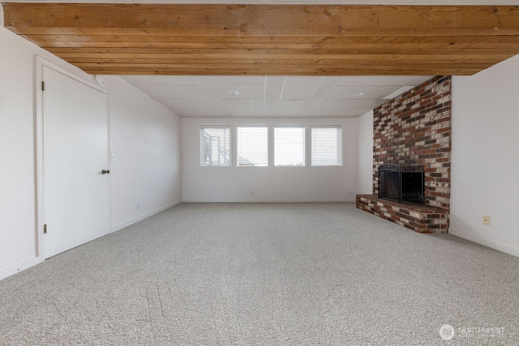 10004 180th Street Property Photo 25