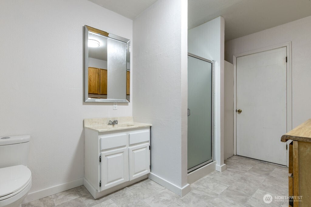 10004 180th Street Property Photo 28