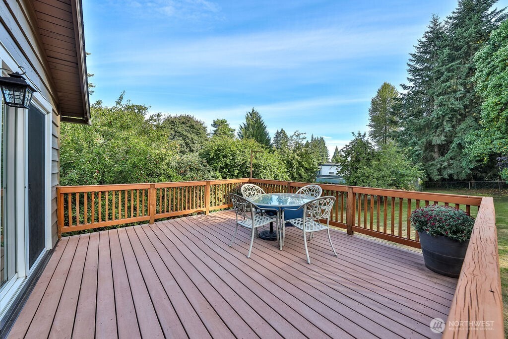 10004 180th Street Property Photo 33