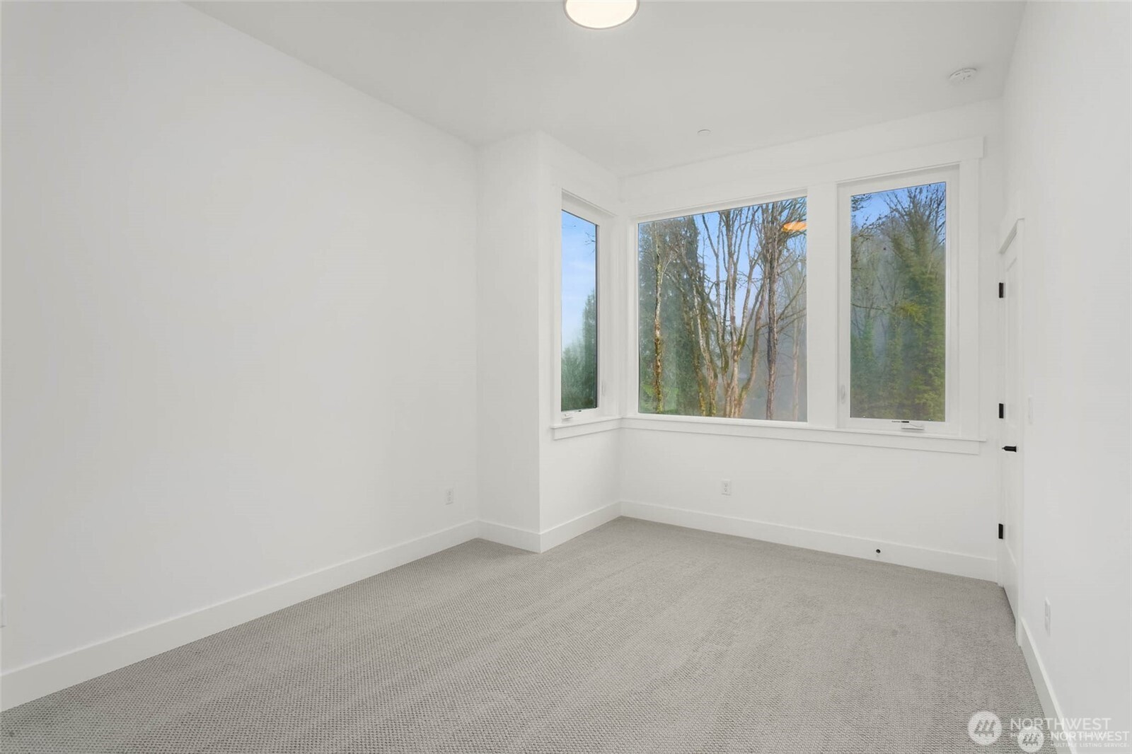 16466 73rd Place Property Photo 16
