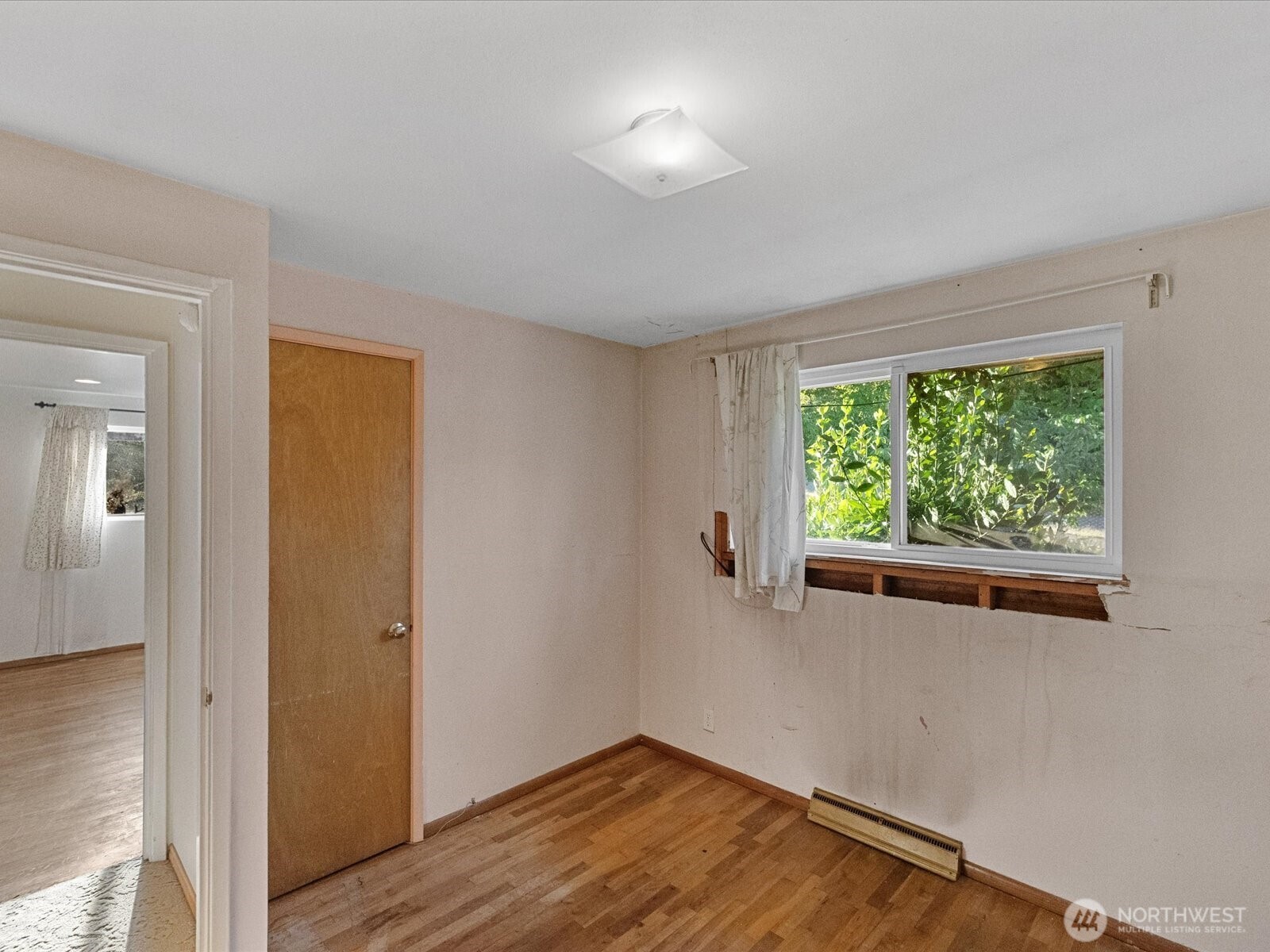 4631 47th Avenue Property Photo 9