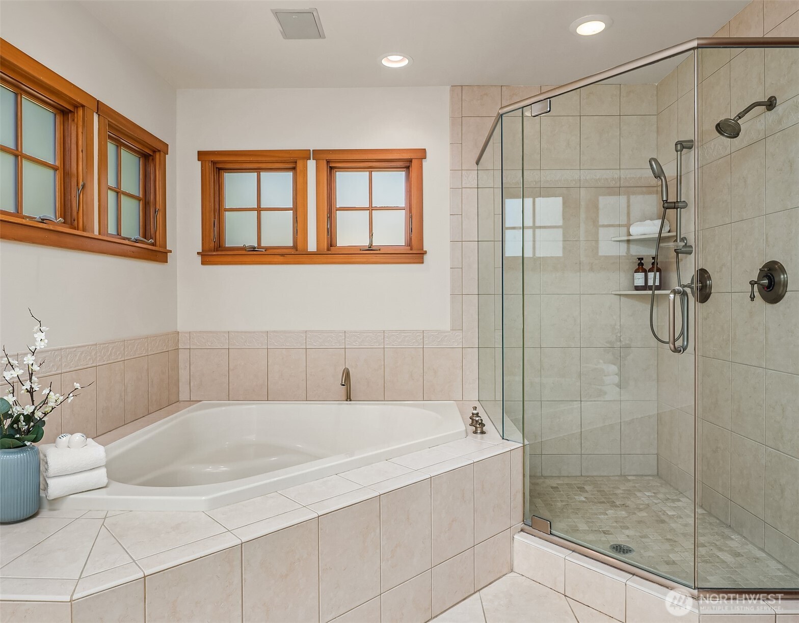 13330 Ne 80th Street Property Photo 16