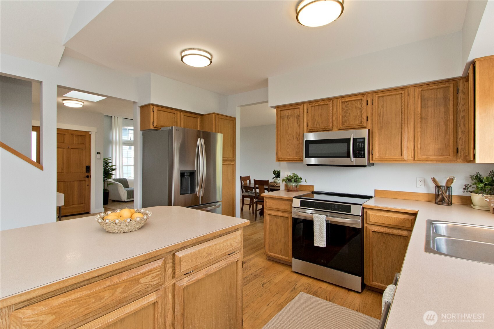 709 Victor Street Property Photo 12
