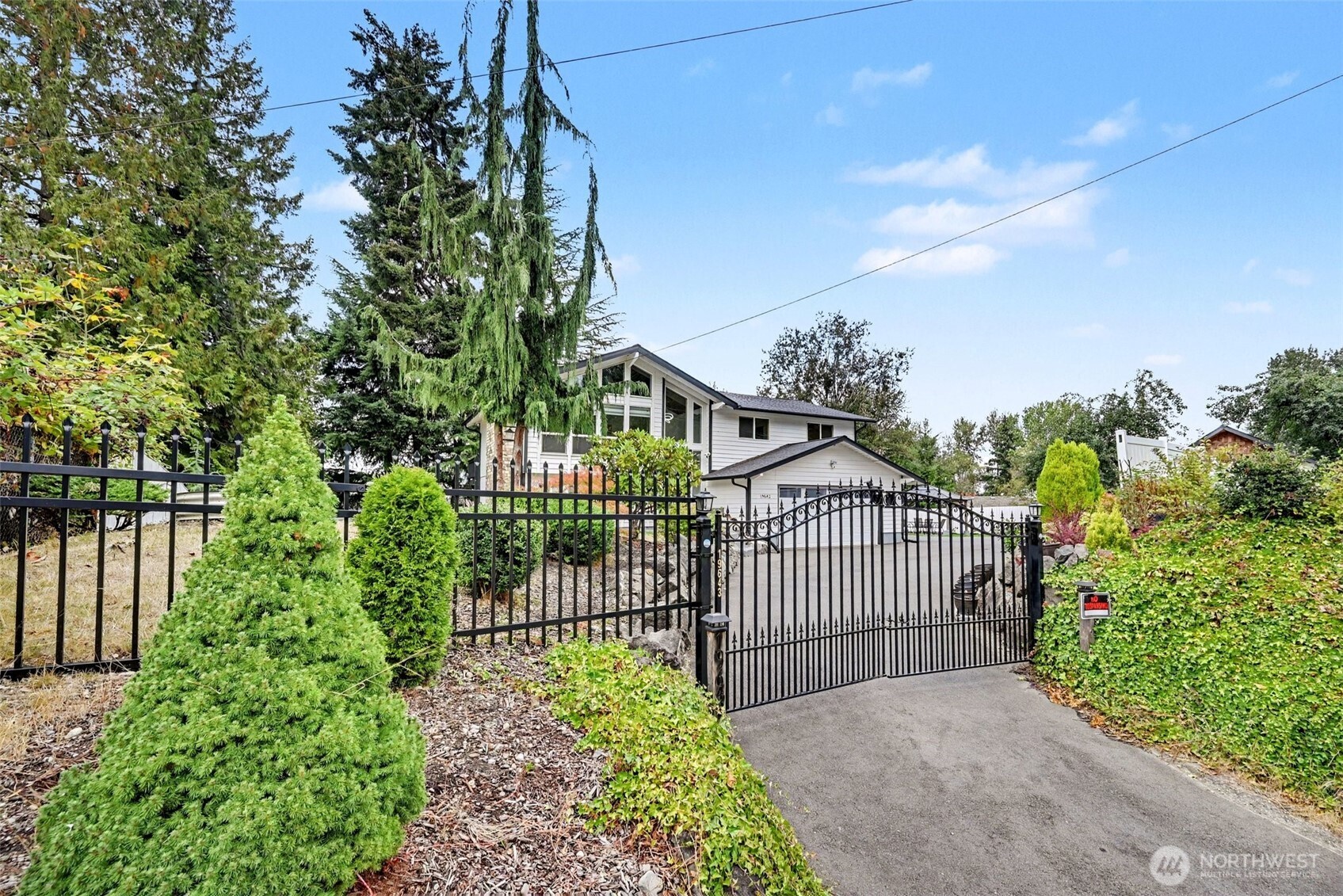 19643 Talbot Road Property Photo 2