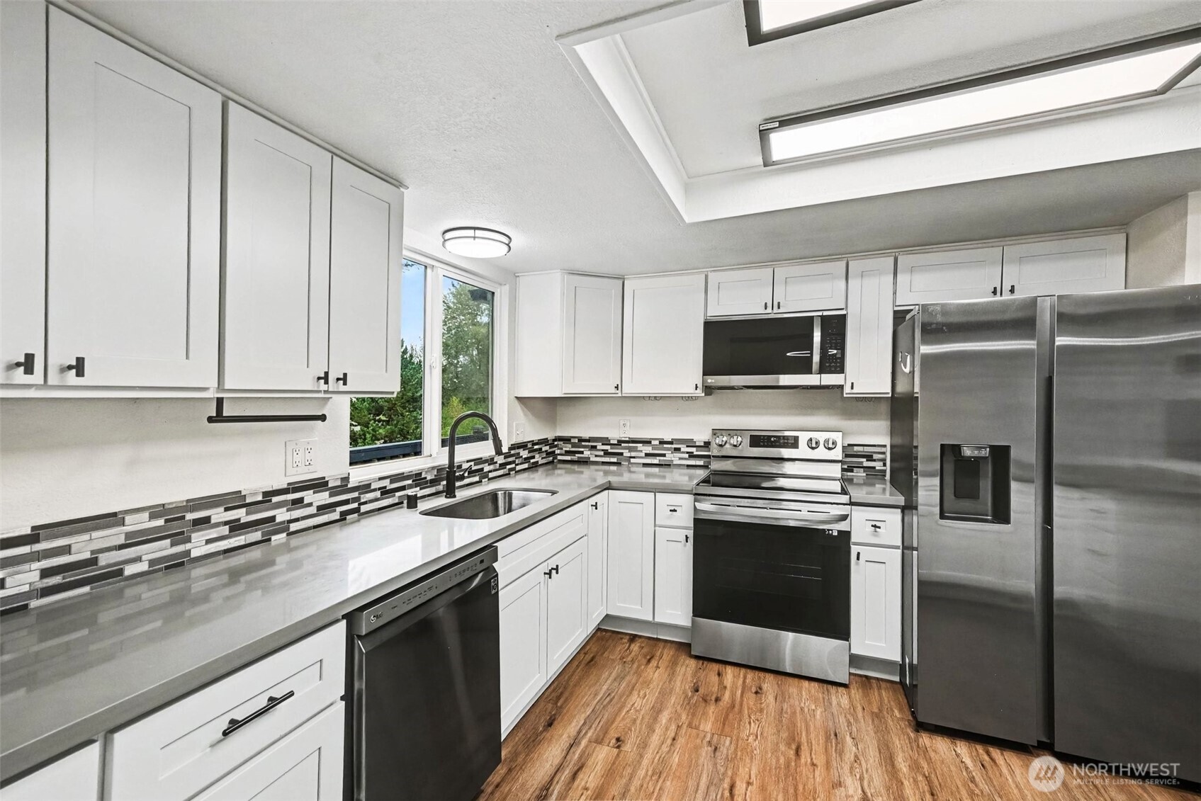 19643 Talbot Road Property Photo 10