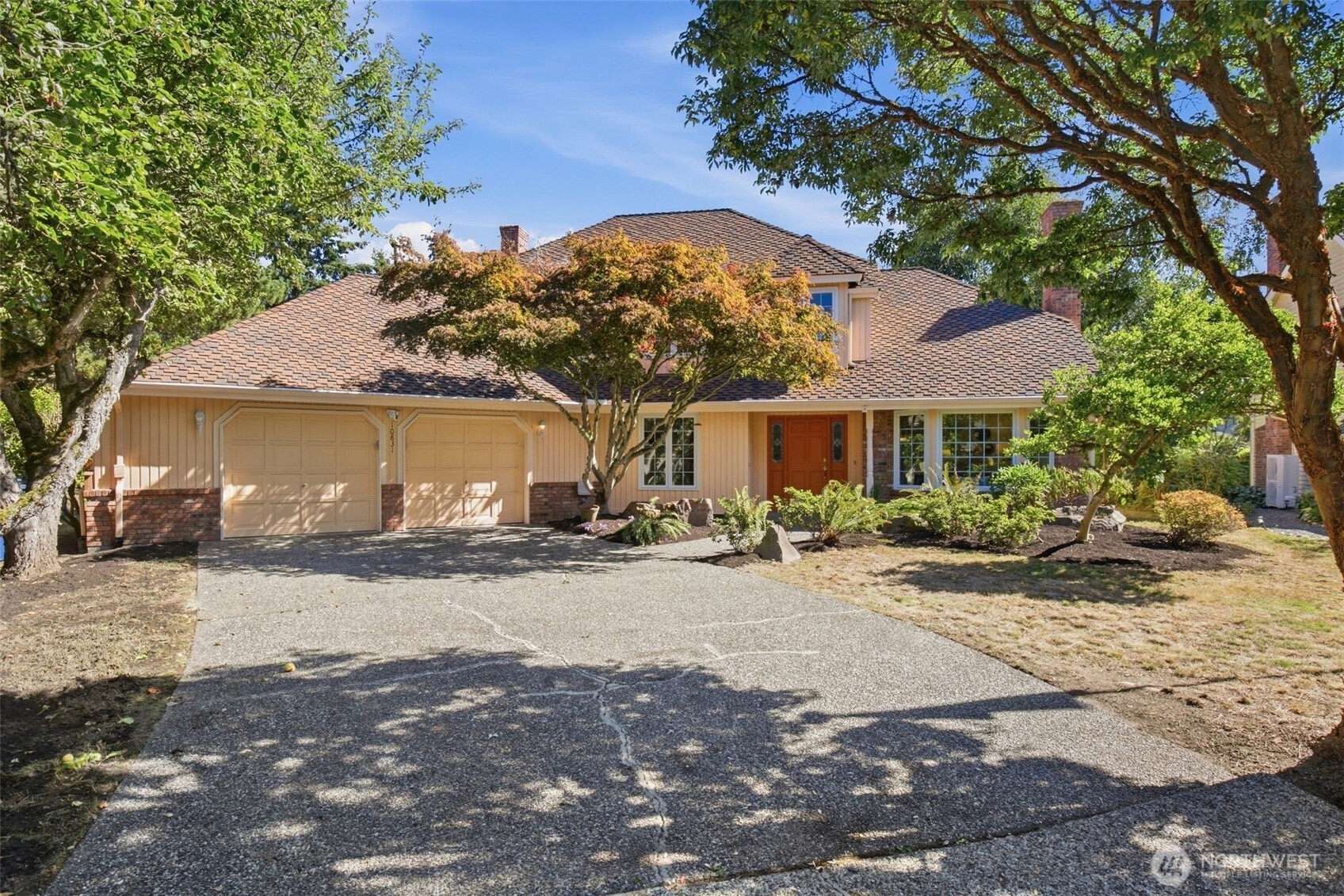 10831 56th Place Property Photo 2