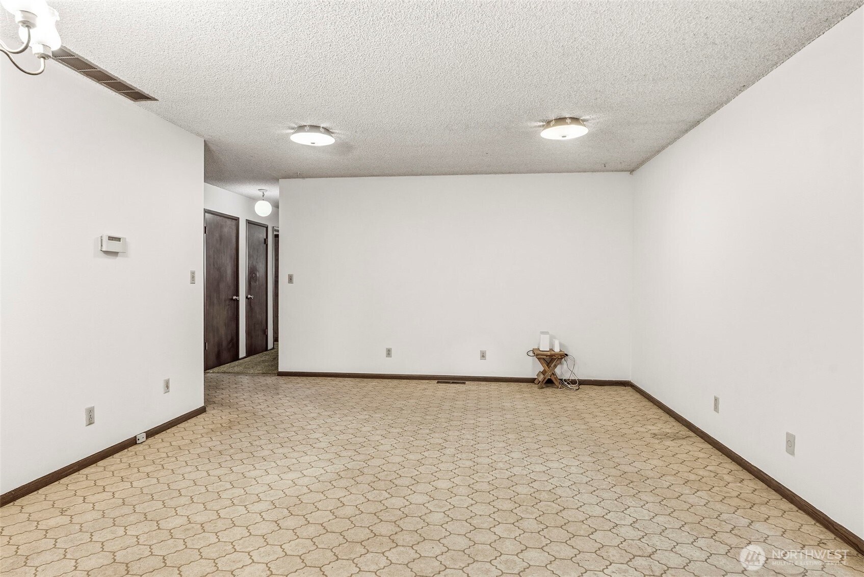 302 Cowlitz Drive Property Photo 10