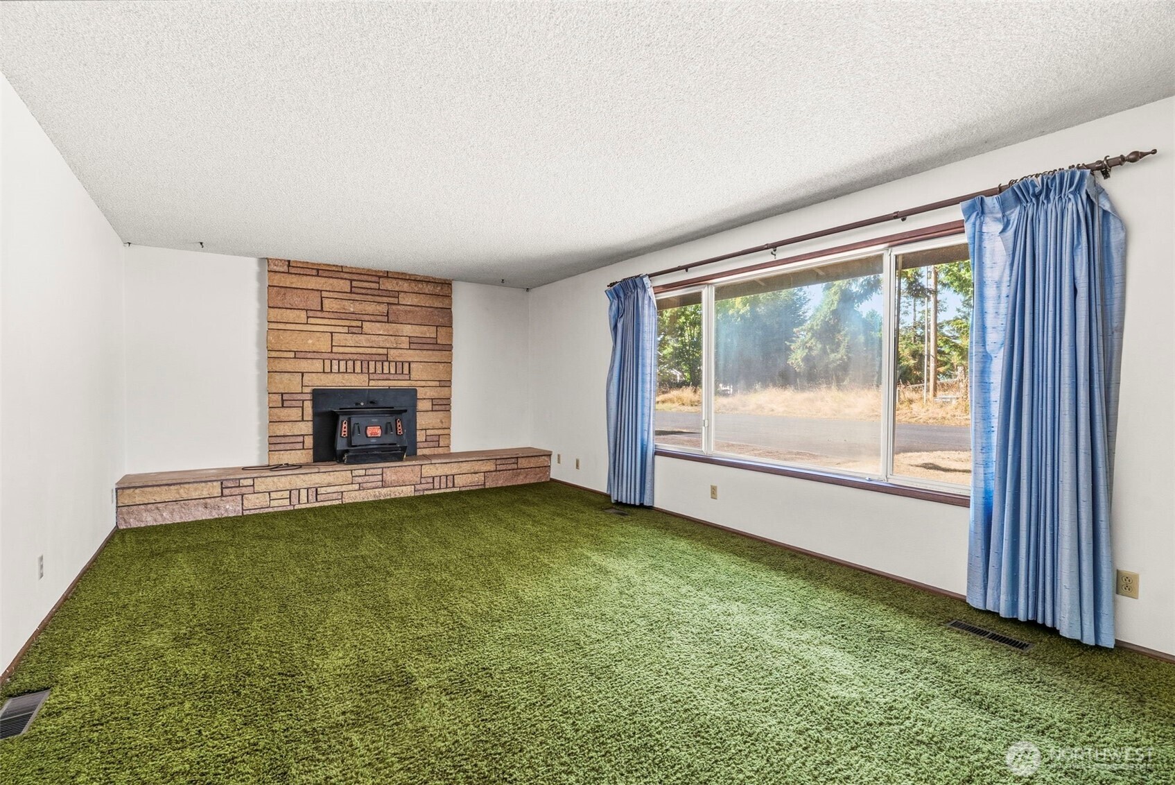 302 Cowlitz Drive Property Photo 11