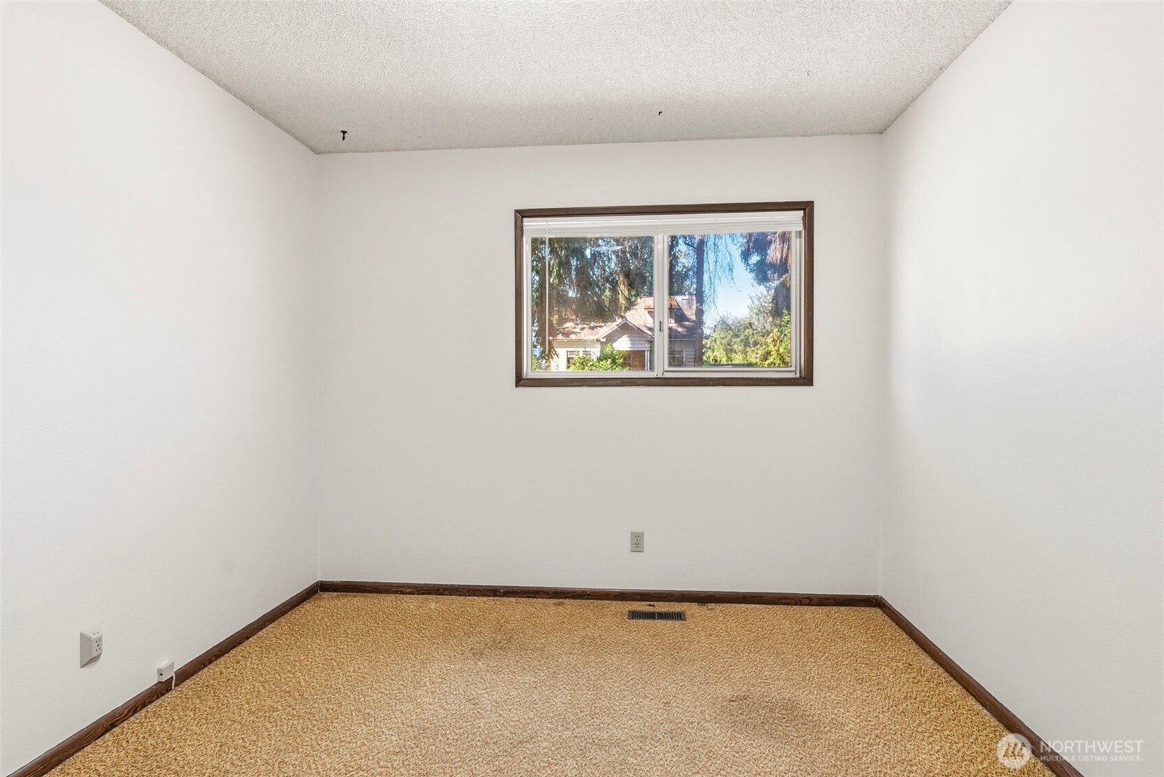 302 Cowlitz Drive Property Photo 16