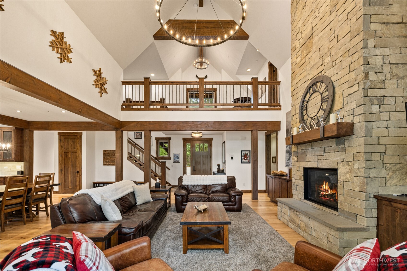 1380 Larkspur Loop Property Photo 8