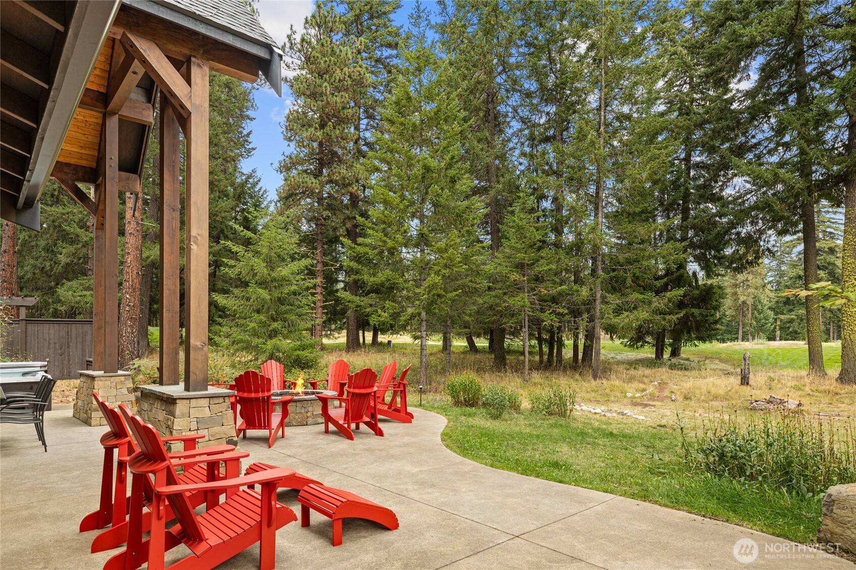 1380 Larkspur Loop Property Photo 16