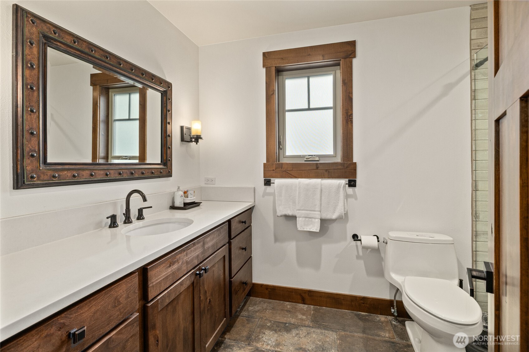 1380 Larkspur Loop Property Photo 28