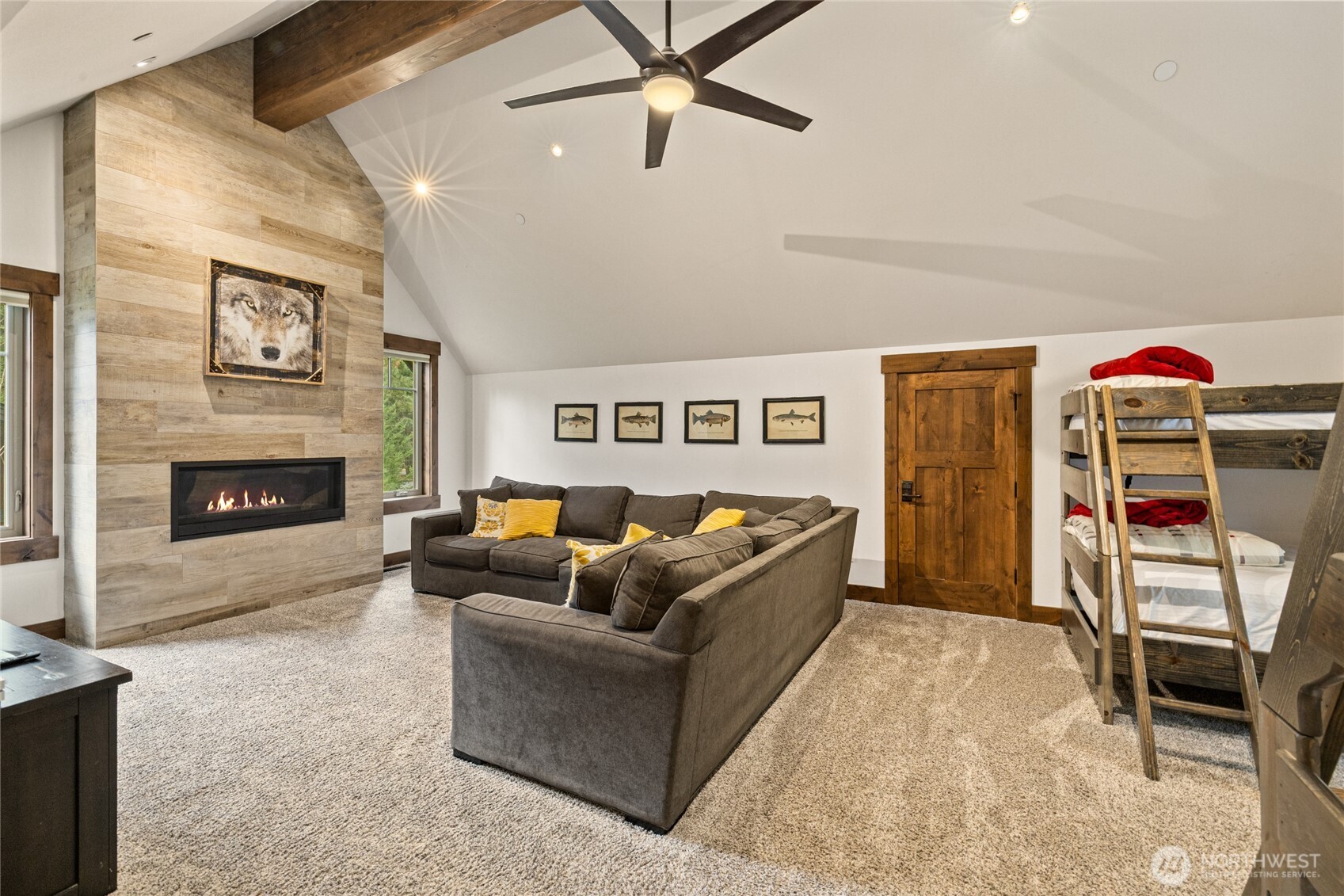 1380 Larkspur Loop Property Photo 31