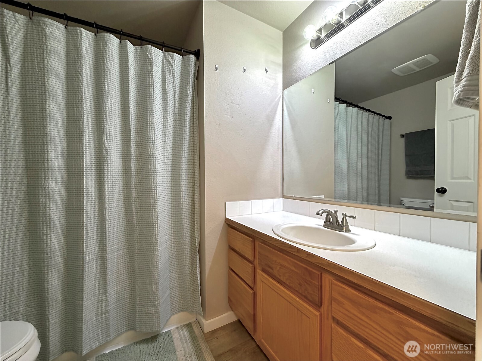 1616 Ne Pirate Lane Property Photo 12