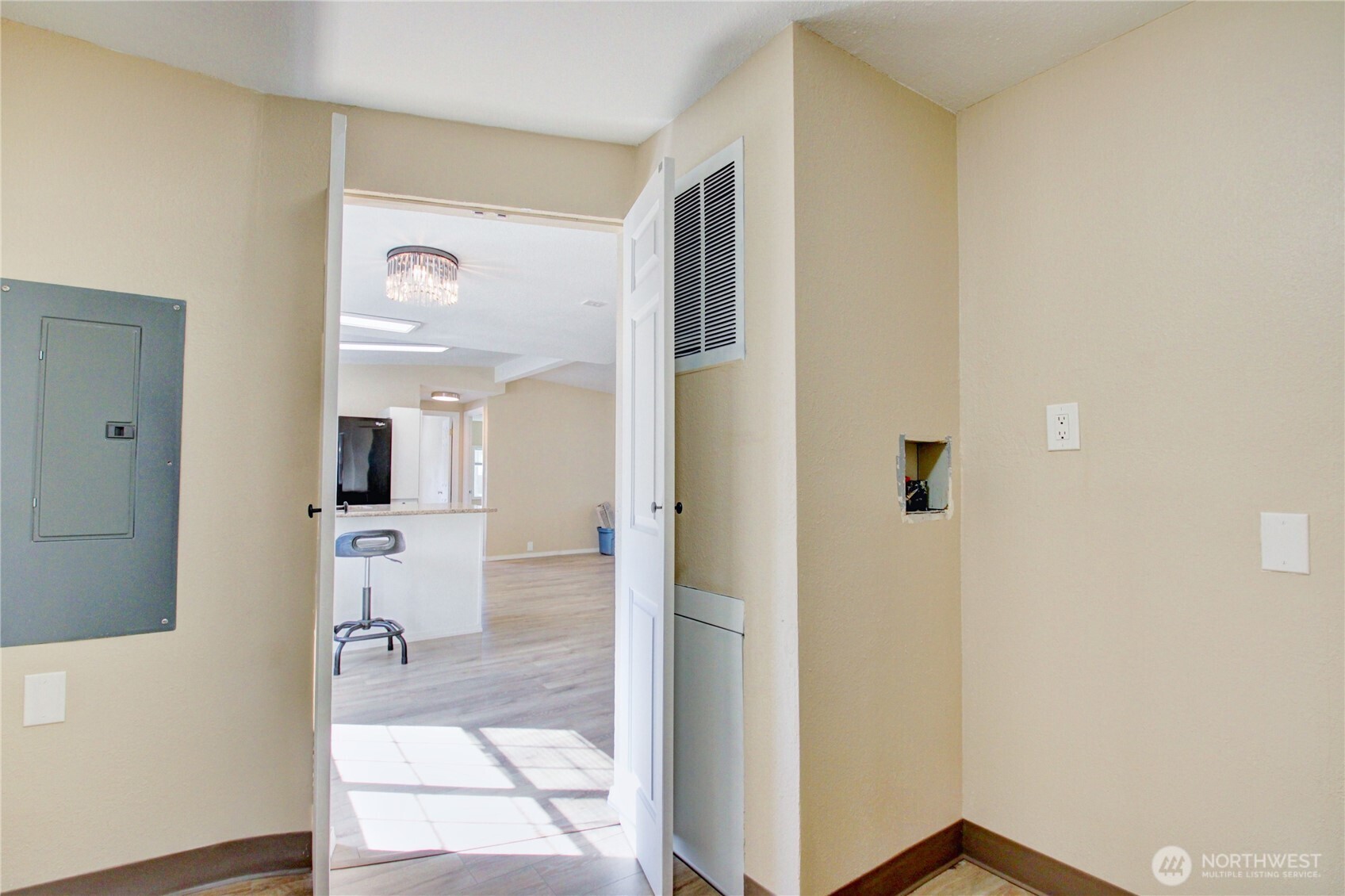 700 N Reed Street 6 Property Photo 19