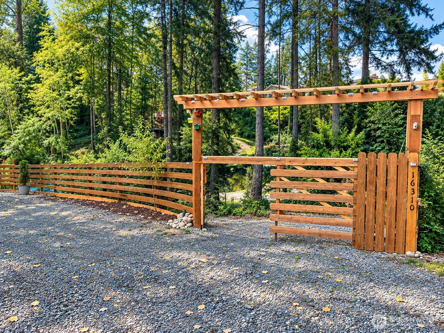 16310 Se Lake Holm Road Property Photo 6