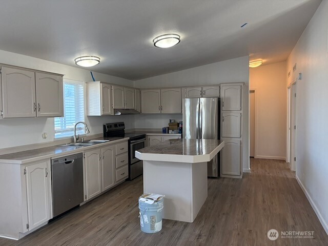 131 W Freedom Lane Property Photo 10