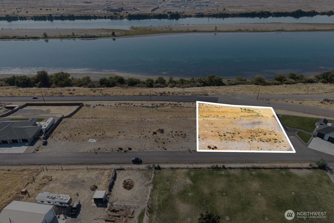 197 Columbia Bluff Lane Lot 2 Property Photo 8