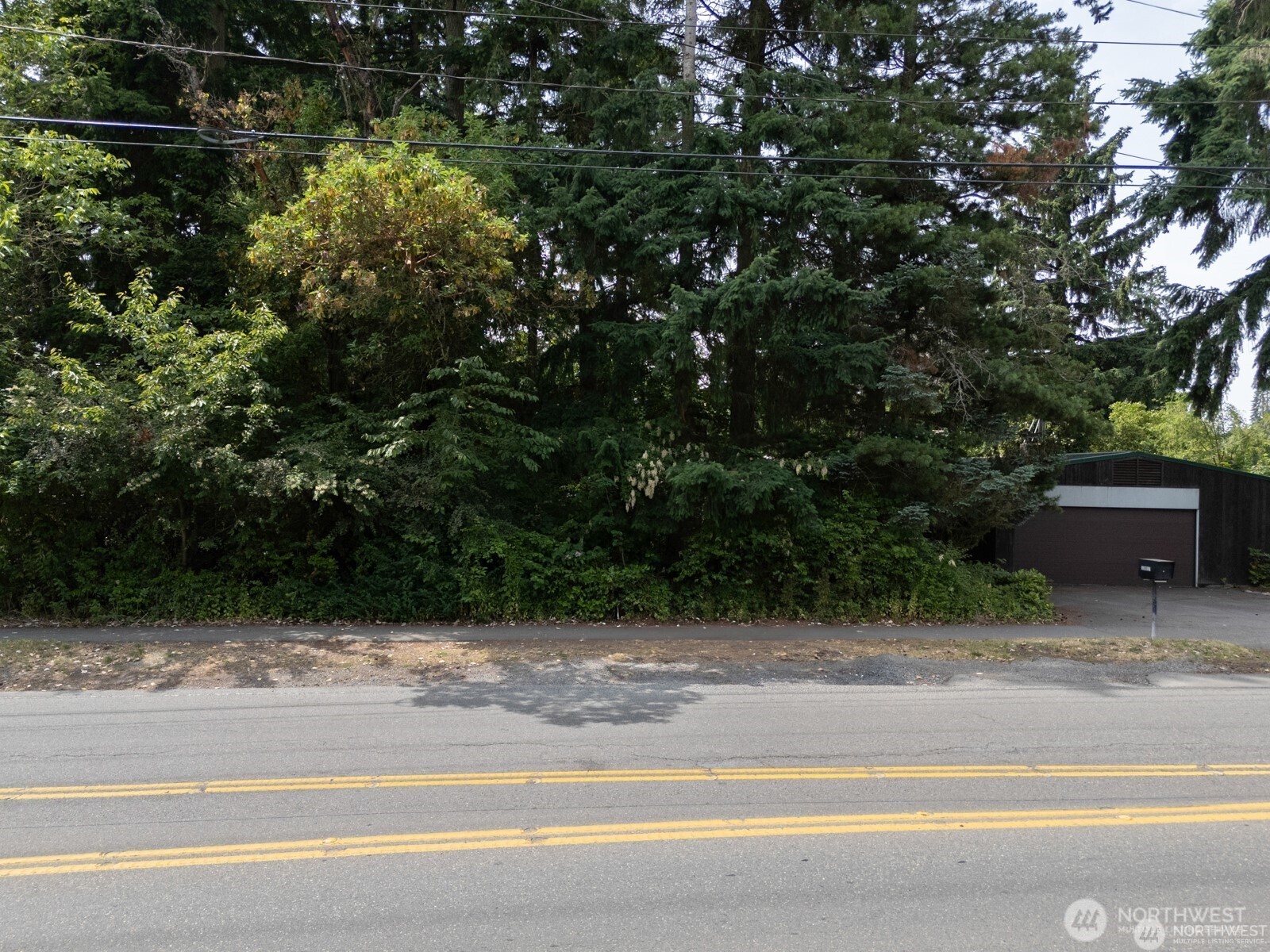 13000 1st Avenue Property Photo 12