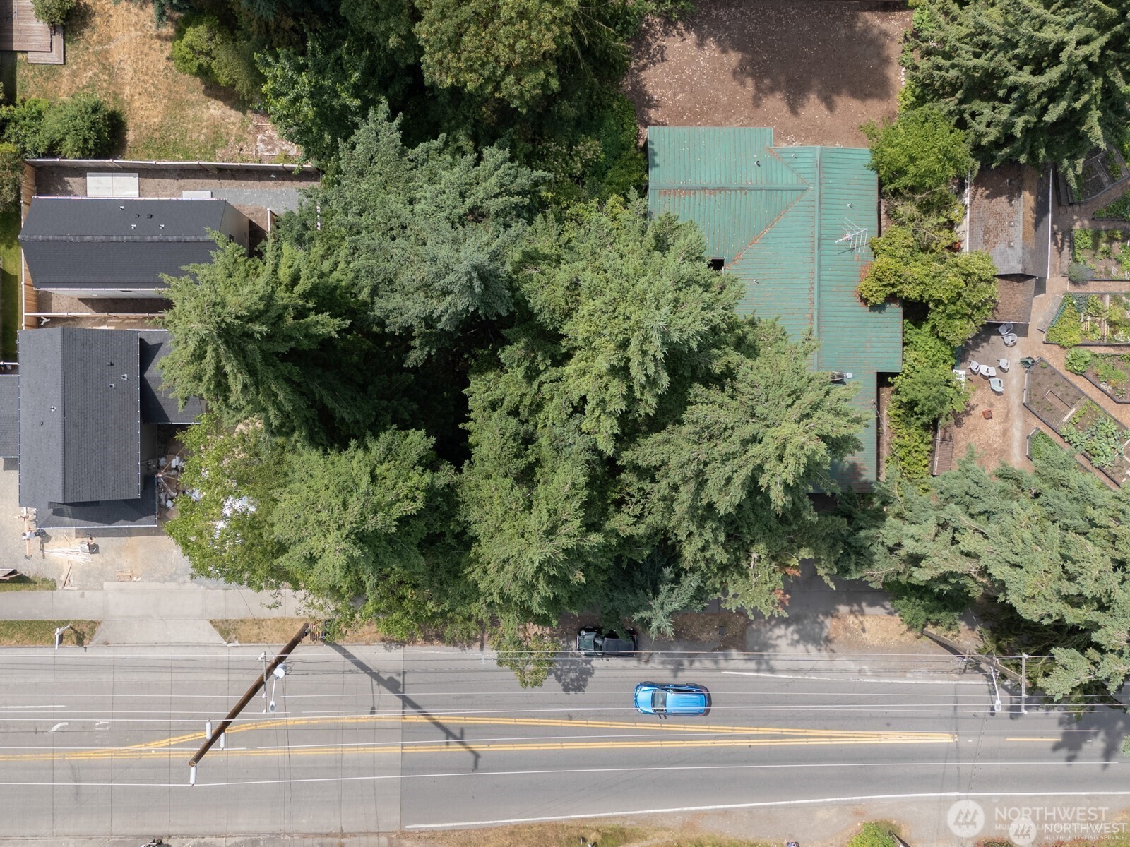 13000 1st Avenue Property Photo 13